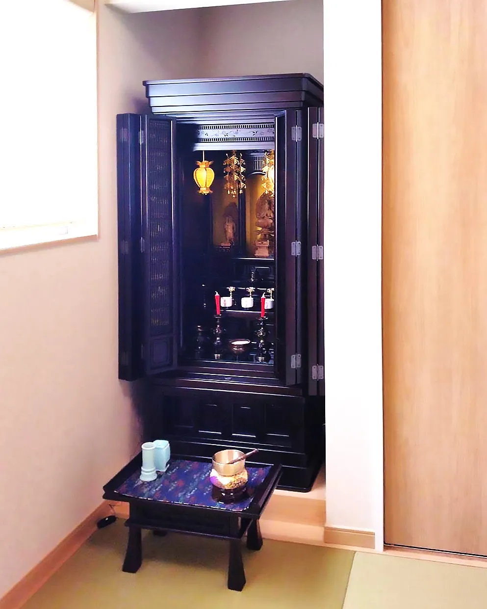 🕊️ご新築の節目に、心に寄り添う黒檀の唐木仏壇🌿