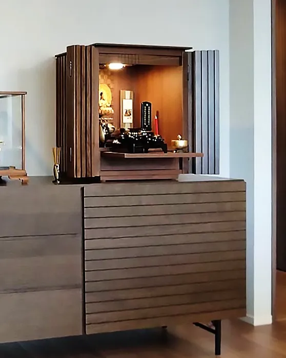 お部屋の雰囲気に、静かに寄り添うお仏壇。