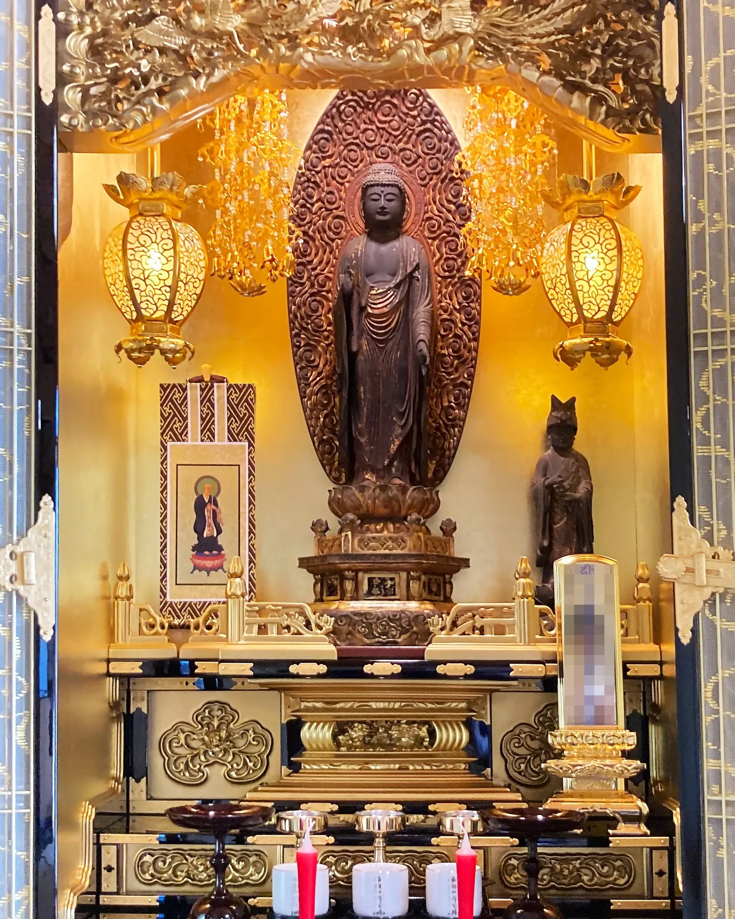 長年大切にお祀りされてきたご本尊様。