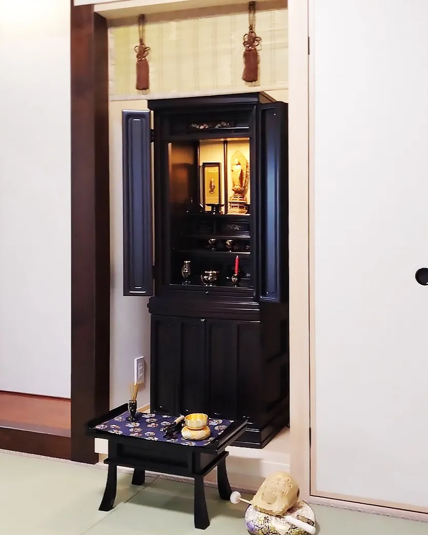 【和室・仏間にも調和する、高級モダン仏壇】